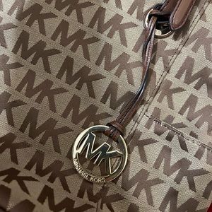 MK brown purse
